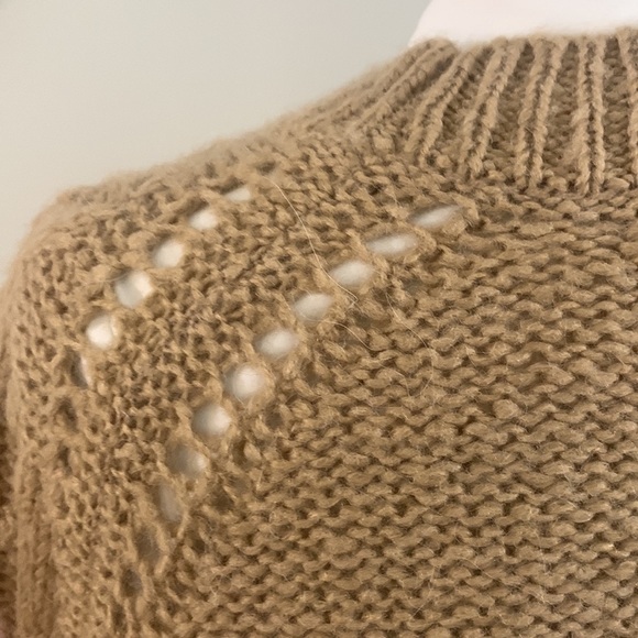 J Crew Alpaca wool blend cable knit Medium sweater Camel color - Picture 10 of 11